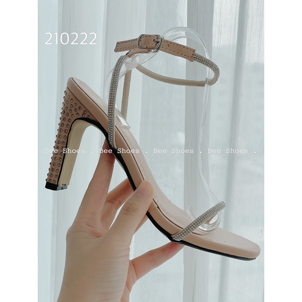 BEESHOE - SANDAL MŨI VUÔNG GÓT VUÔNG DẸP ĐÁ CAO 8 PHÂN - SANDAL QUAI MẢNH DÂY ĐI RẤT TÔN CHÂN ĐÁ MÀU ĐEN-KEM 210222