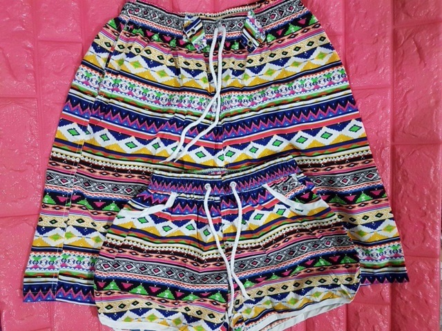 Quần đôi cho nam và nữ