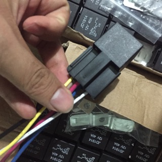 Relay 5 chân 12V 40A