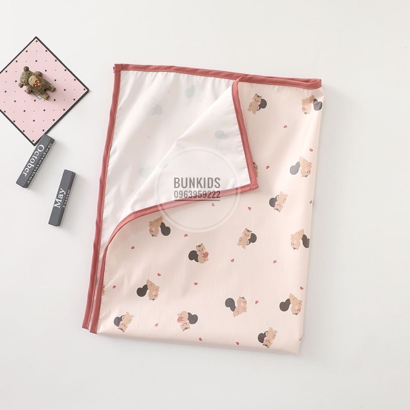 Lót Thay Bỉm Cho Bé/Lót Chống Thấm 2 Mặt Chất liệu Polyester Không Thấm Nước ( màu ngẫu nhiên )