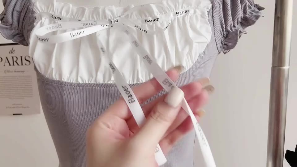 [Mã BTERT6 giảm đến 30k đơn 150k] HUANG YOYO Áo Croptop Tay Ngắn Cổ Vuông Dáng Ôm Thời Trang Mùa Hè Quyến Rũ Cho Nữ | BigBuy360 - bigbuy360.vn