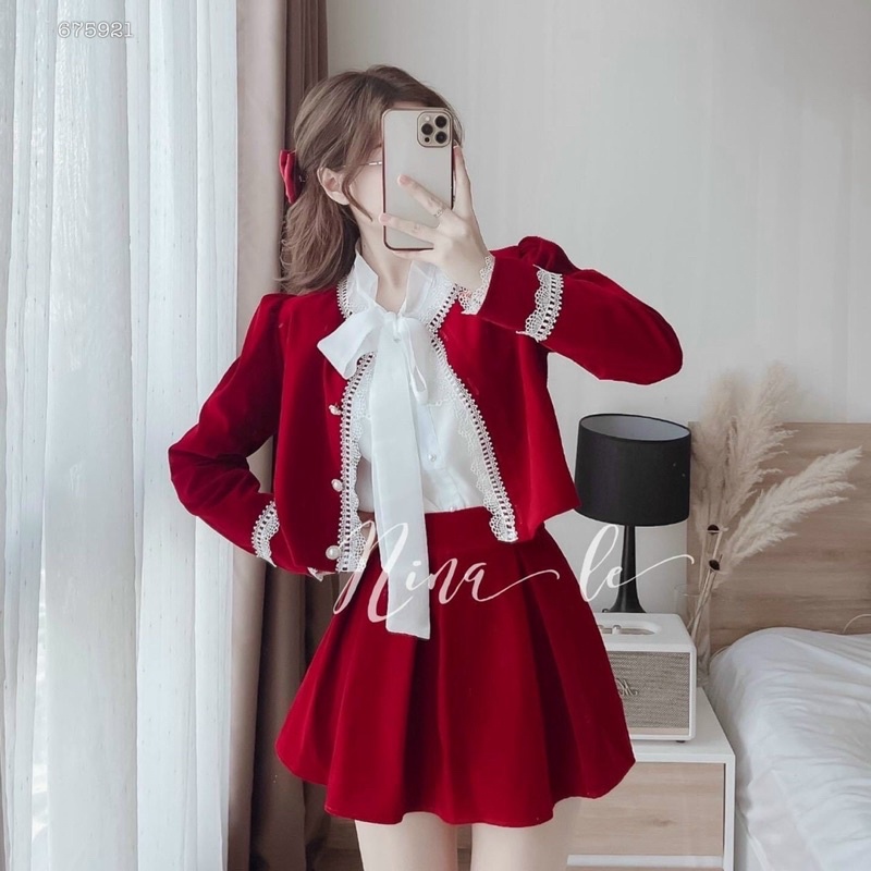 H1- set 2 món nhung , chân váy xoè, áo viền ren nhọn