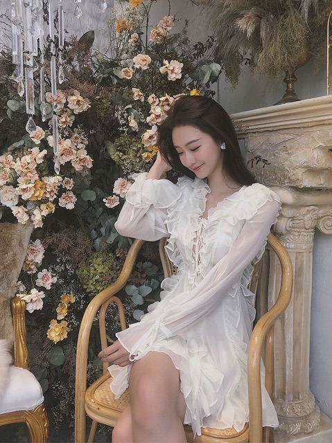 Váy trăng bánh bèo tay bo / Đầm voan