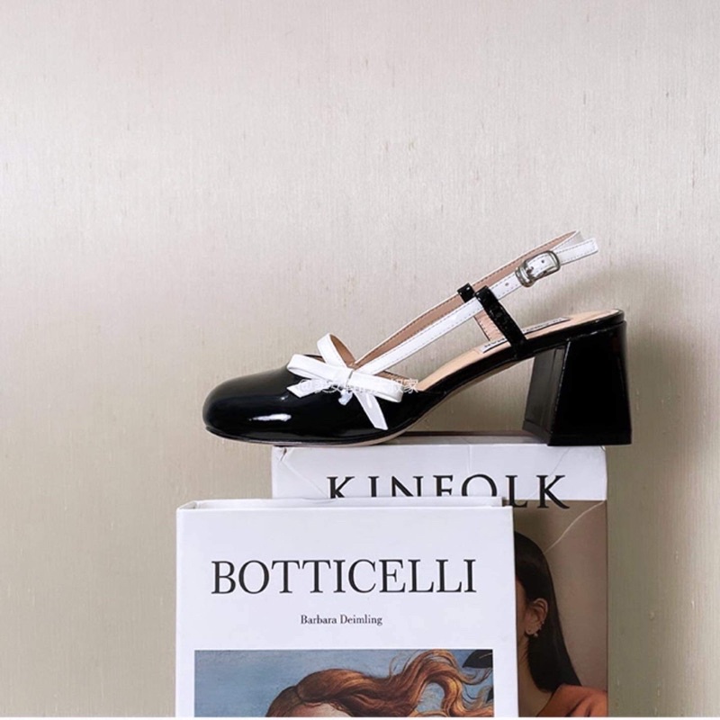 Giầy Mary Jane cut out nơ