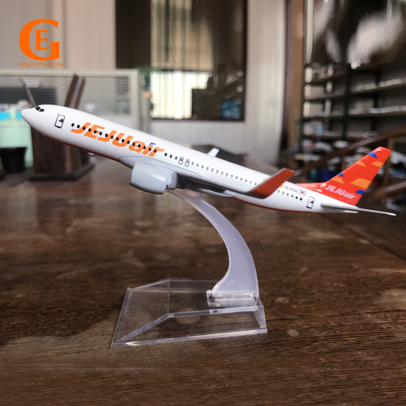 Mẫu máy bay Jeju Air B737 Hàn Quốc Boeing 737 Máy bay Máy bay Diecast Mô hình kim loại rắn