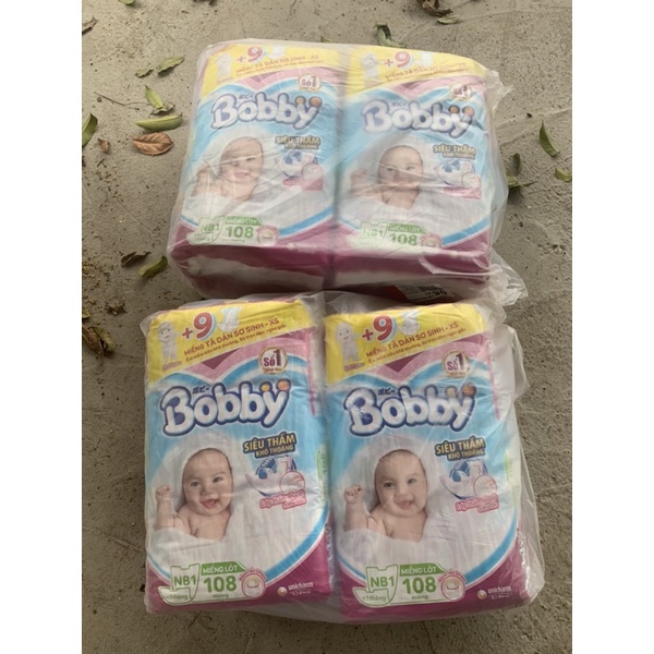 Miếng lót Bobby Newborn 1 108 miếng + 9 XS