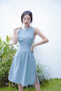Đầm xanh biển xếp li eo