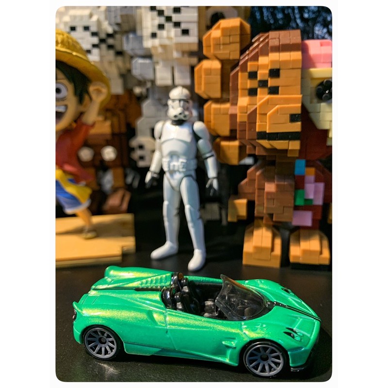 Xe Mô Hình Hot Wheels Loose Không Hộp Pagani Huayra