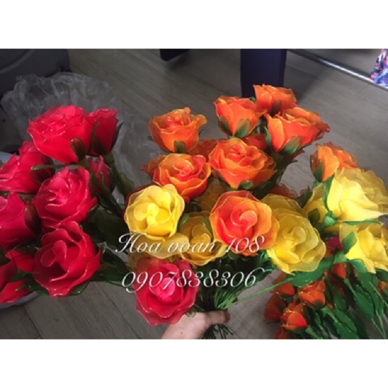 Combo 9 bông hoa và 2 bụi cỏ điểm