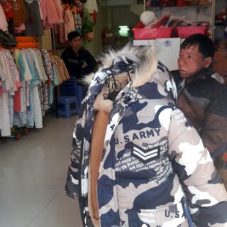 Áo khoác phao bé trai dáng dài
