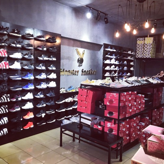 MonsterStore1