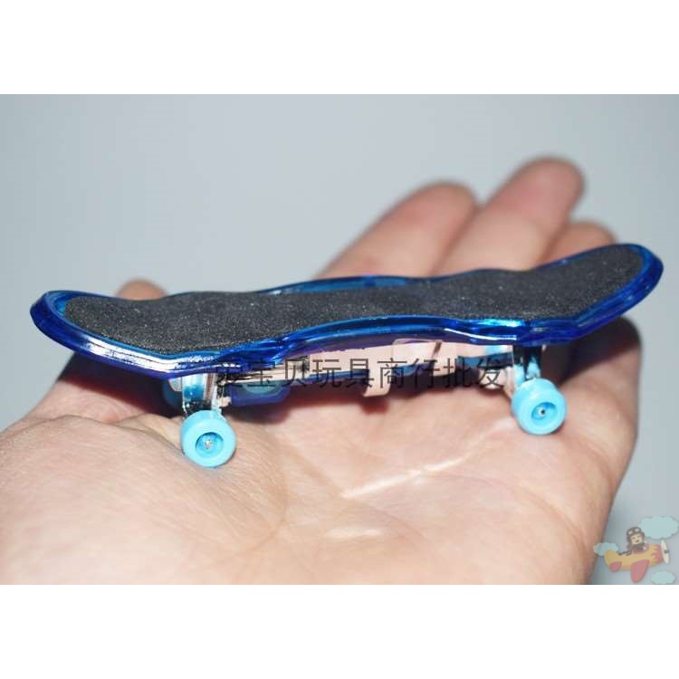 ♣Scooter đồ chơi nhỏ mô hình trẻ em bảng treo đồ chơi trẻ em ngón tay trượt ván đồ chơi đầu ngón tay có ánh sáng