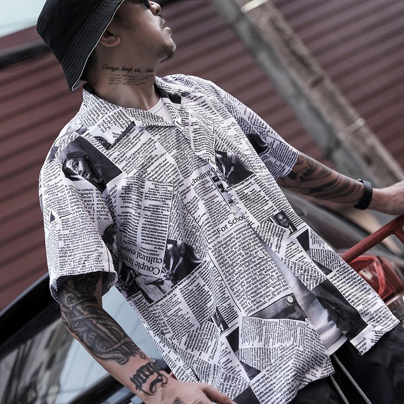 Áo thun tay ngắn dáng rộng in hình tờ báo cổ điển thời trang mùa hè cho nam