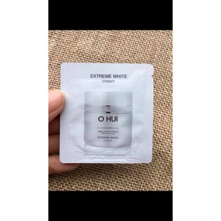 1 gói kem dưỡng da OHUI EXTREME WHITE