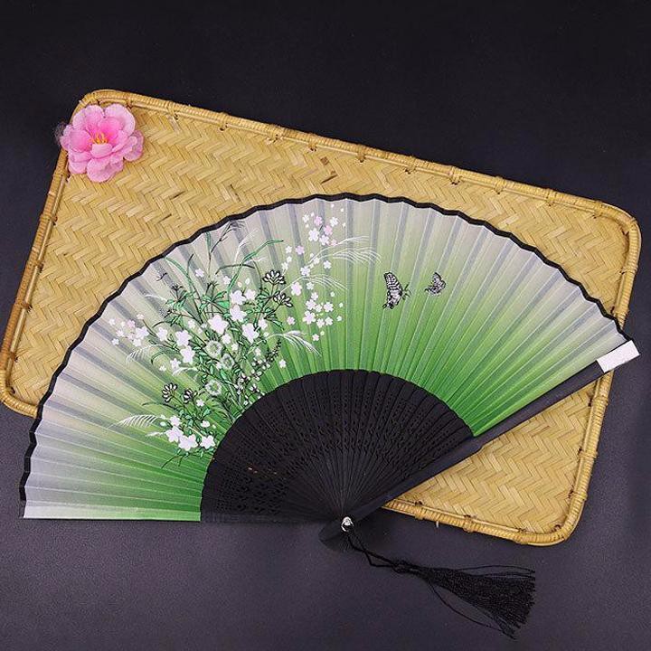 Quạt cổ trang xanh đào nhạt loại 2 quạt xếp cầm tay phong cách Trung Quốc