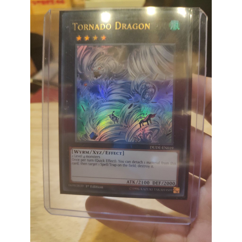 Lá bài thẻ bài Yugioh Tornado Dragon – DUDE – Ultra Rare - Tặng bọc bài nhựa bảo quản