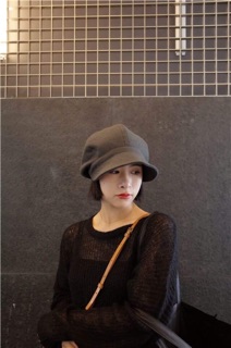 Mũ nồi dạ dáng nấm tròn