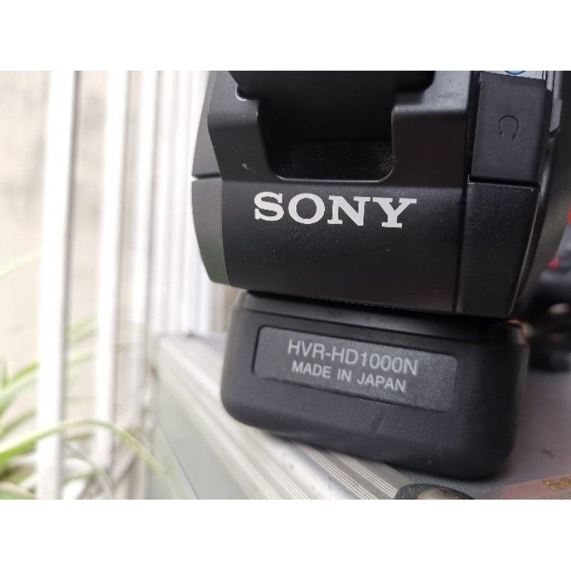 Máy quay phim chuyên nghiệp SONY HVR-HD1000N Made in Japan.