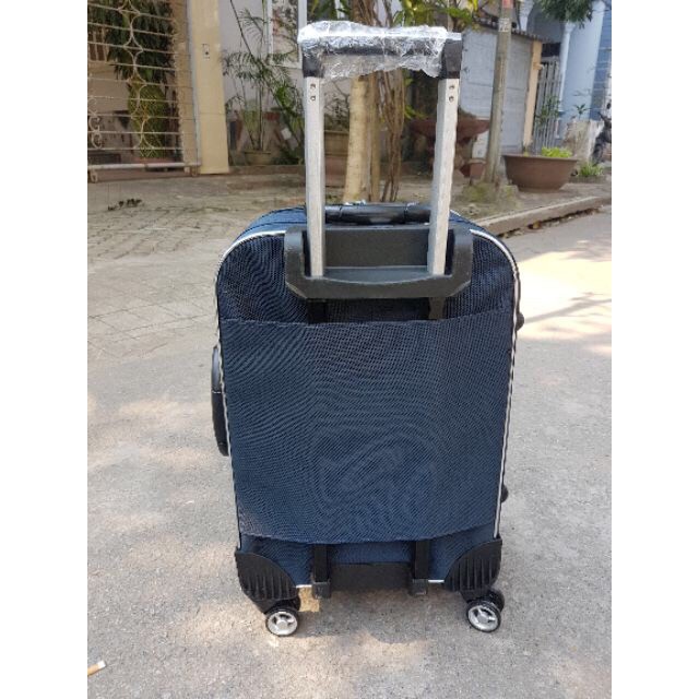 Vali vải gai cao cấp vl08 size 20. Hàng siêu đẹp, siêu bền. Hàng sẵn kho nhé. Anh do shop tự chụp.