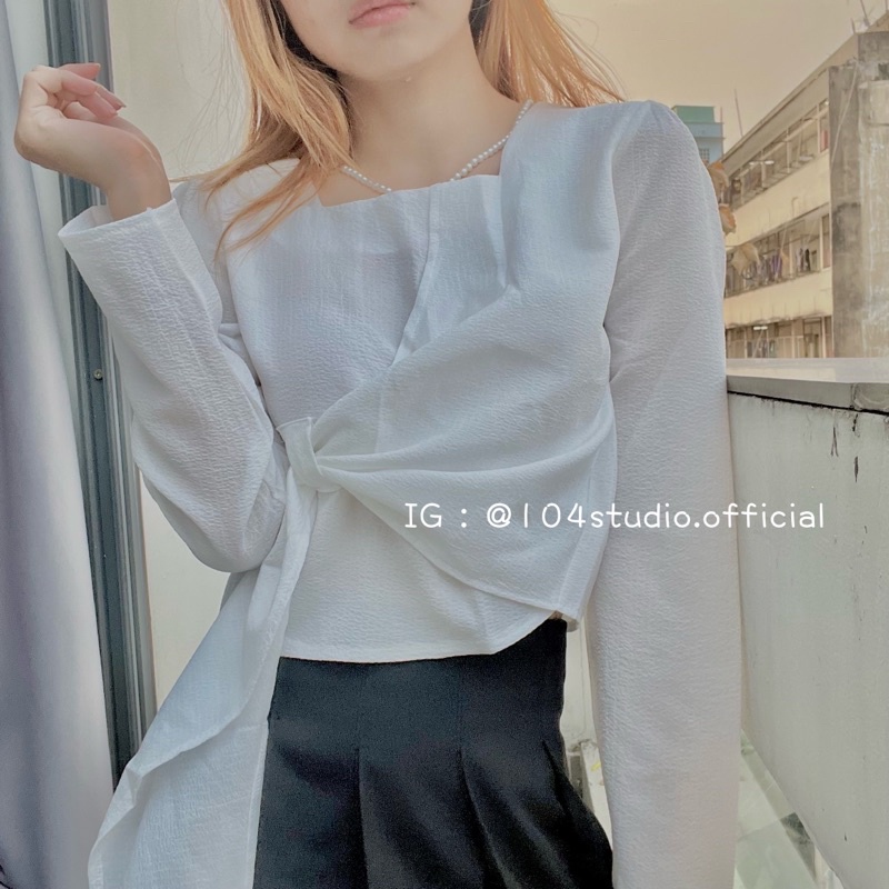 Áo xốp nơ lệch phong cách Hàn Quốc