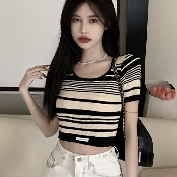 Áo Thun Lửng Ngắn Tay Họa Tiết Sọc Ngang Phong Cách Mới Dành Cho Nữ