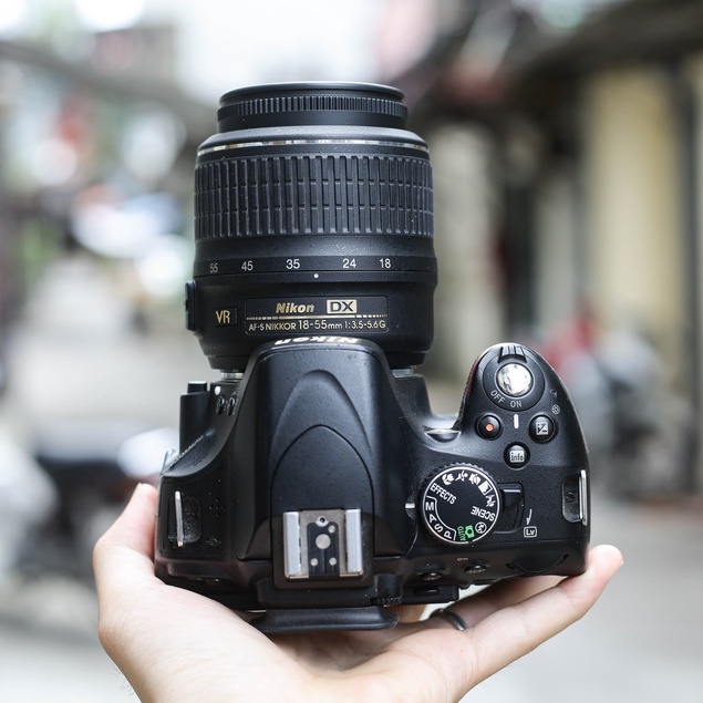 Bộ máy ảnh Nikon D5100 kèm ống kính AF-S NIKKOR 18-55mm F3.5-5.6
