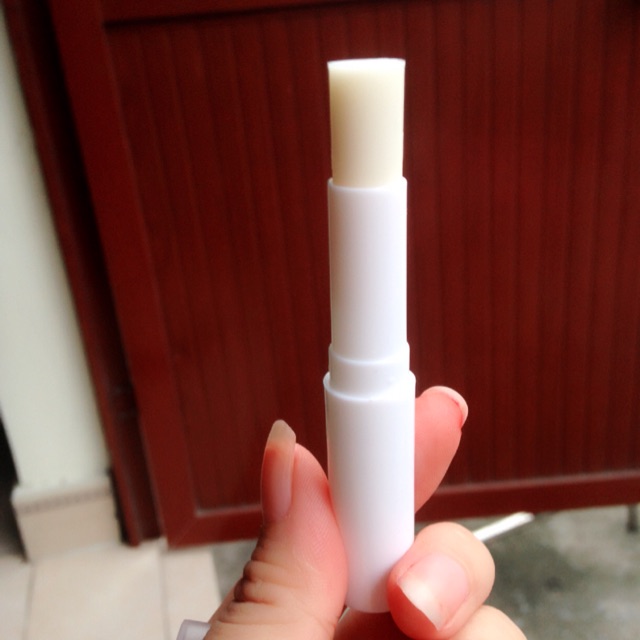 Son siêu dưỡng trị nưts nẻ.thâm môi.dưỡng môi bóng mịn