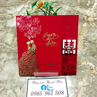 THIỆP VUÔNG NHUNG ĐỎ