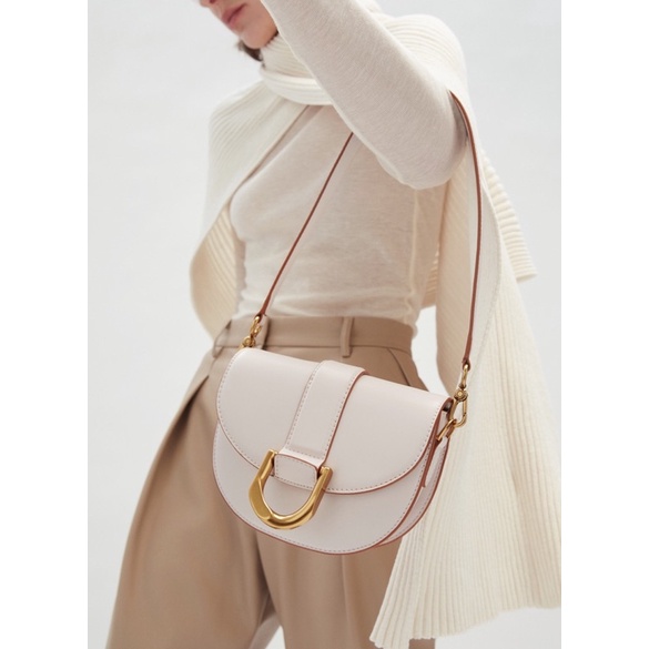 Túi dáng D nắp kim loại