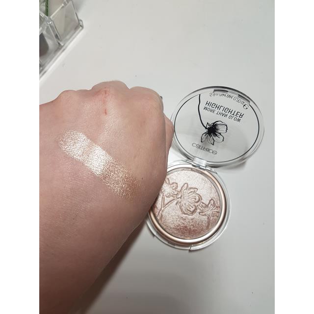 Phấn bắt sáng CATRICE More Than Glow Highlighter