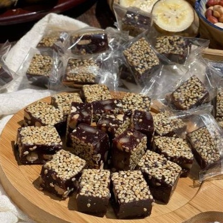 Kẹo chuối mè gừng mix dừa non 1kg