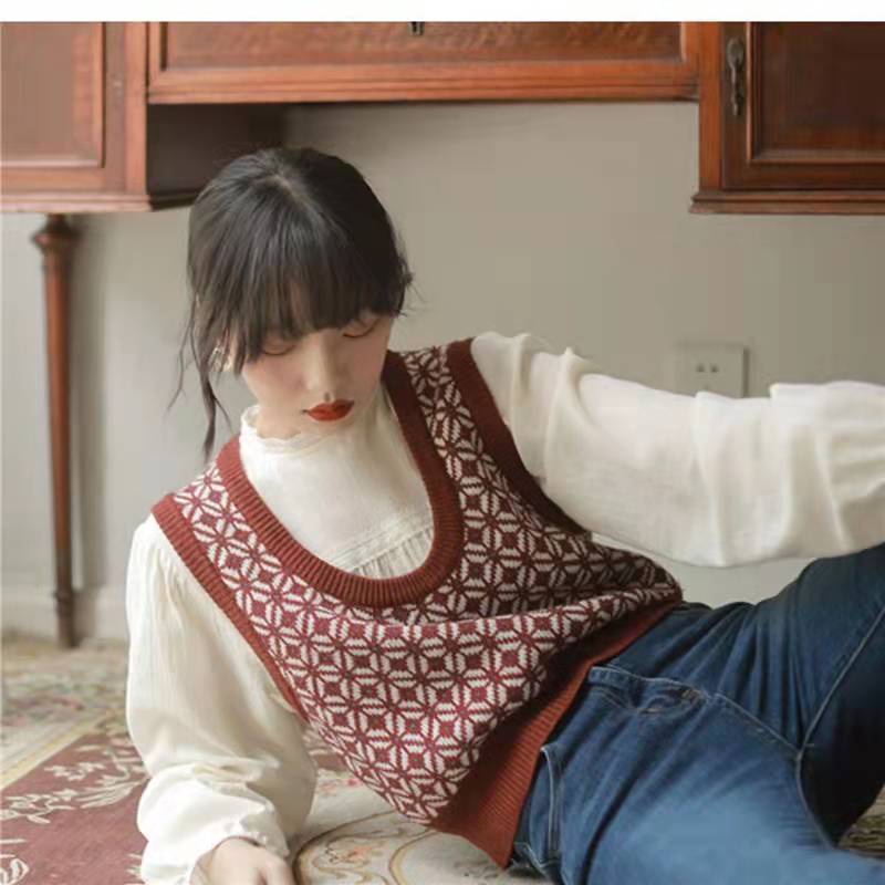 Lil Forest Áo Sweater sát nách cổ chữ U kiểu Retro Pháp dễ thương | BigBuy360 - bigbuy360.vn