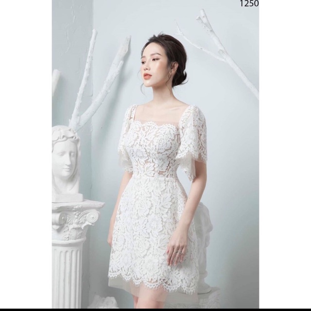 Váy ren thiết kế