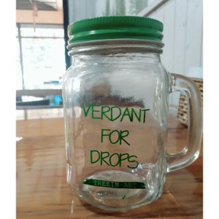 Cốc, ly thủy tinh có quai kèm nắp đậy nhôm chịu được nước nóng 500ml