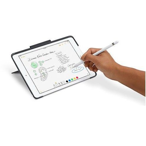 Bàn Phím Logitech Slim Combo Sử Dụng Cho iPad Gen 5-2017, Gen 6-2018 Có Đèn Bàn Phím