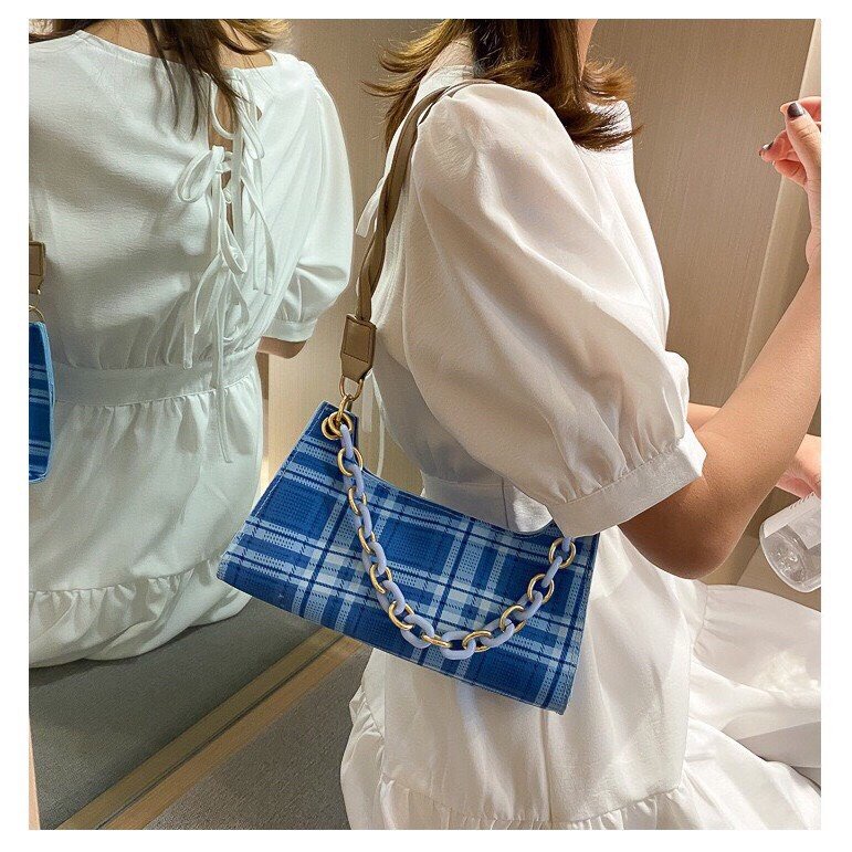 Túi Xách NữTặng QuàTúi Kẹp Nách kẻ caro phối dây quai xoắn kèm dây xích MÃ 7660