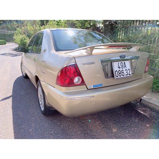 Đuôi Gió Thể Thao Có Đèn Ford Laser