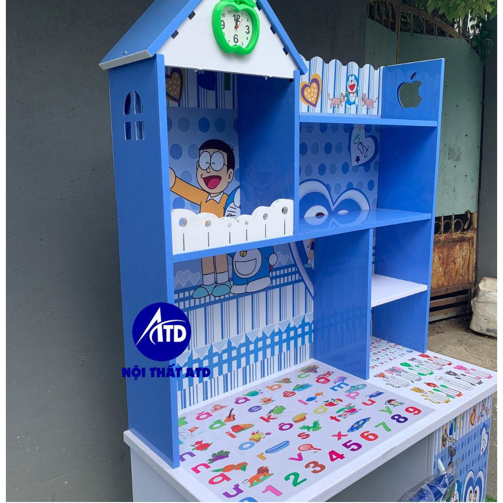 Bàn học sinh in họa tiết Doraemon đáng yêu cho bé trai