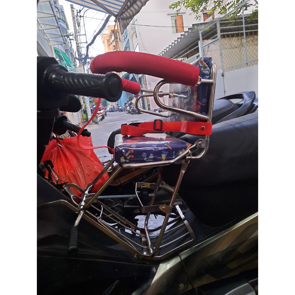 Ghế ngồi xe máy số cho bé có dựa vòng - đai
