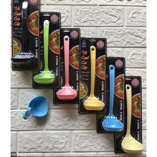 Vá canh nhựa Rico - giao màu ngẫu nhiên