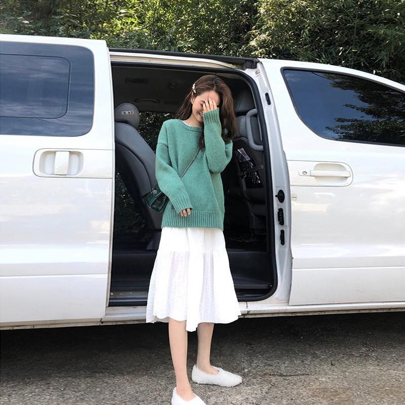 Set áo len xanh và váy dài