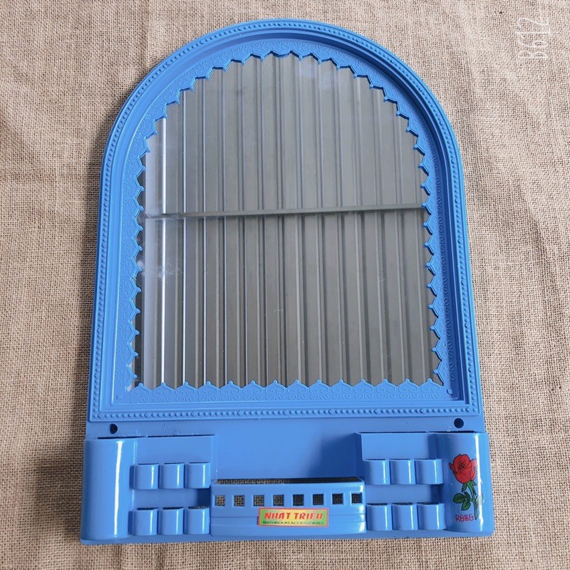 Gương nhà tắm 34*50cm. .