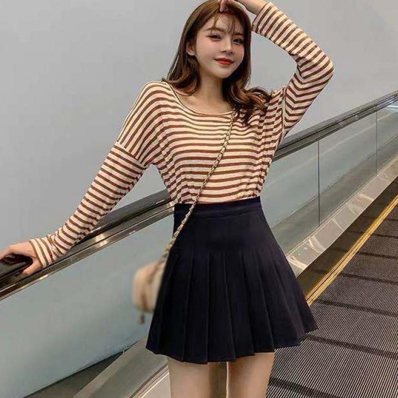 Chân váy xếp ly màu trơn phong cách thời trang xinh xắn cho nữ