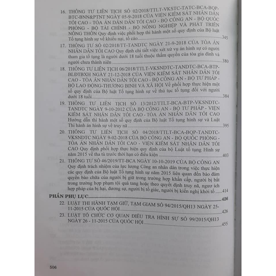 Sách - Phương pháp nghiên cứu hồ sơ vụ án hình sự trong giai đoạn xét xử và áp dụng bộ luật tố tụng hình sự năm 2015 | BigBuy360 - bigbuy360.vn