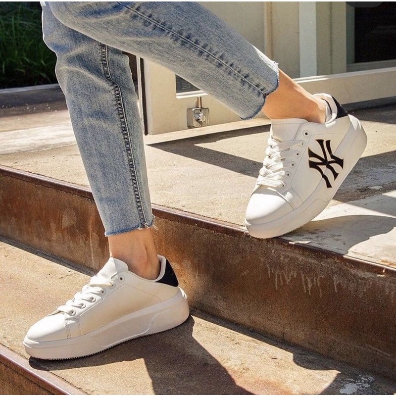 Giày chunky classic MLB chữ NY đen