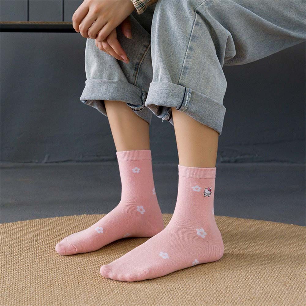 Đôi vớ cotton thoáng khí in hình mèo Hello Kitty dễ thương dành cho nữ