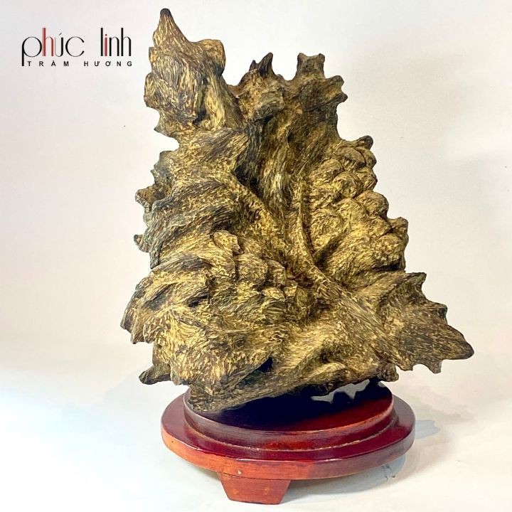 Trầm Cảnh Phúc Linh