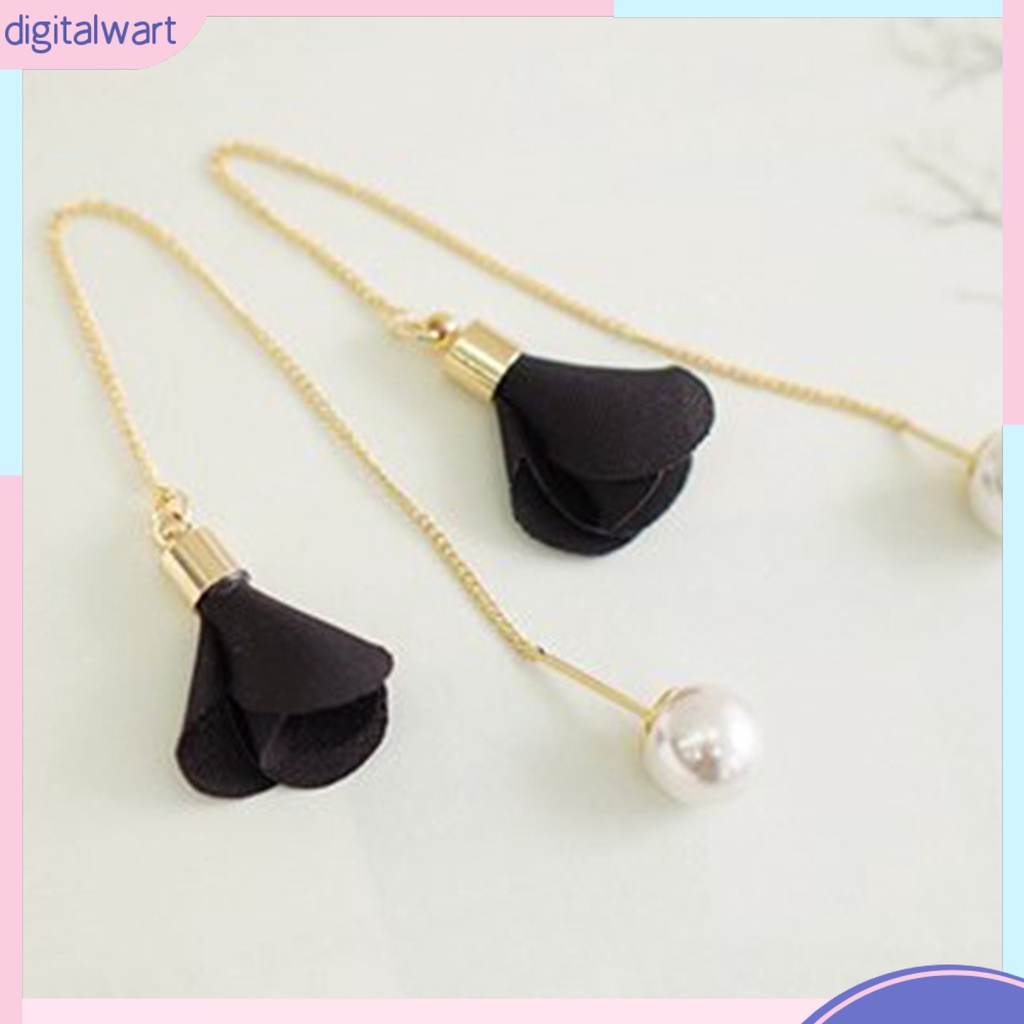 Cặp khuyên tai thiết kế đính hoa rủ dài và ngọc trai nhân tạo sang trọng dành cho nữ