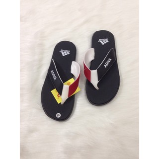 Dép kẹp đi mưa