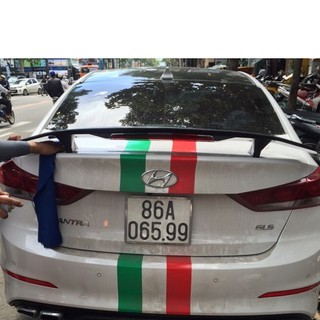 Đuôi gió thể thao có đèn cho Elantra
